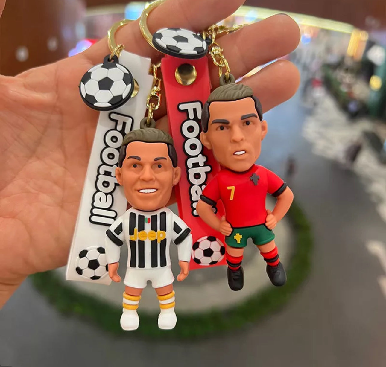 Ronaldo Figure w Jersey 3D Keyring