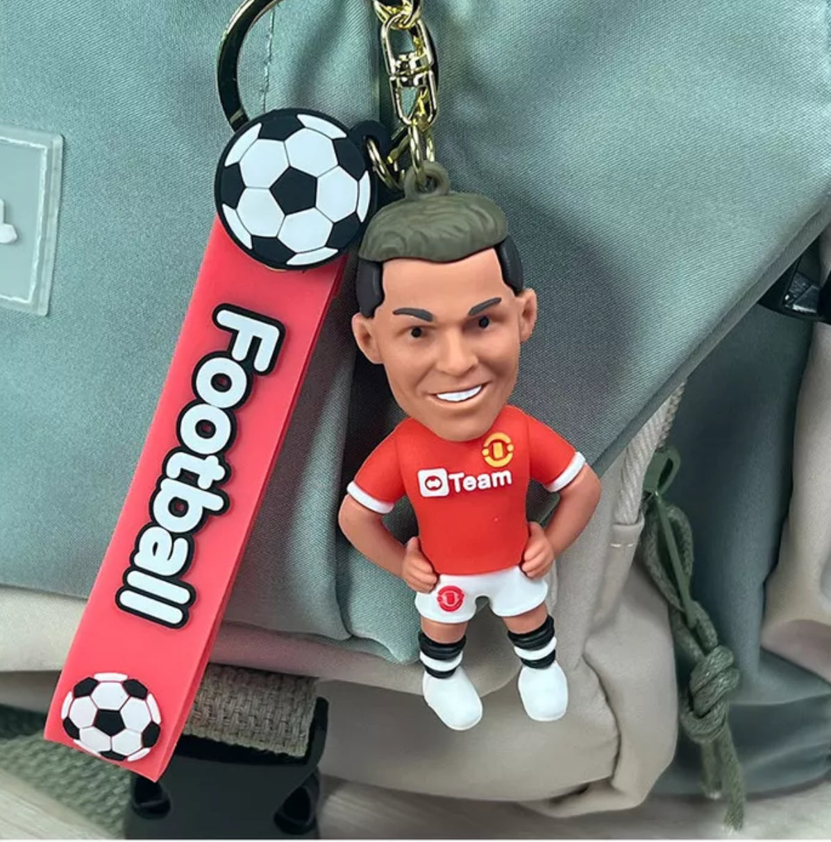 Ronaldo Figure w Jersey 3D Keyring